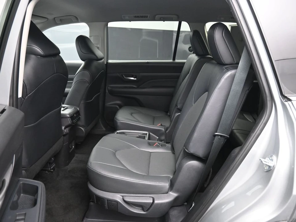 2025 Toyota Highlander - Image 21 of 21