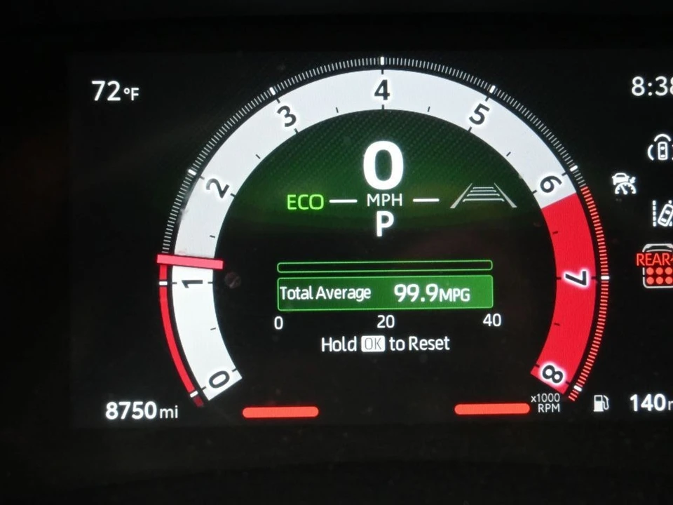 2025 Toyota Highlander - Image 16 of 31