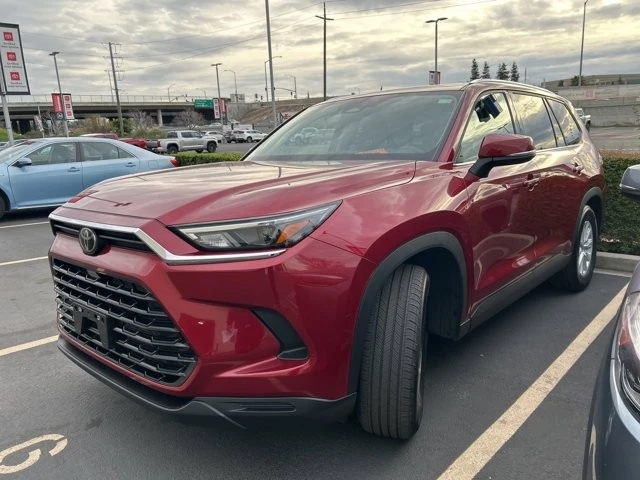 2025 Toyota Highlander - Image 2 of 2