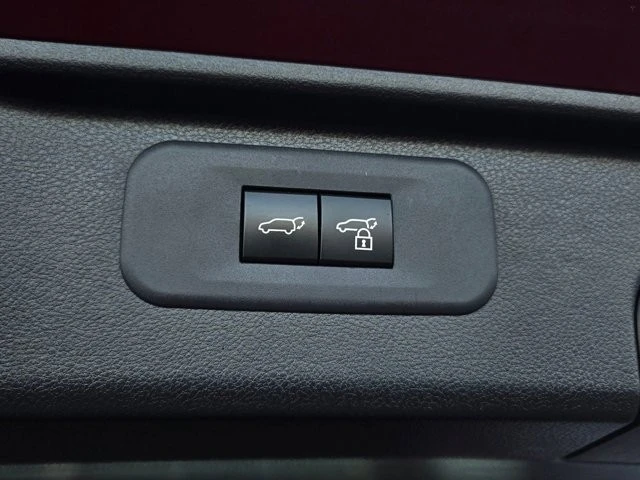 2025 Toyota Highlander - Image 26 of 28