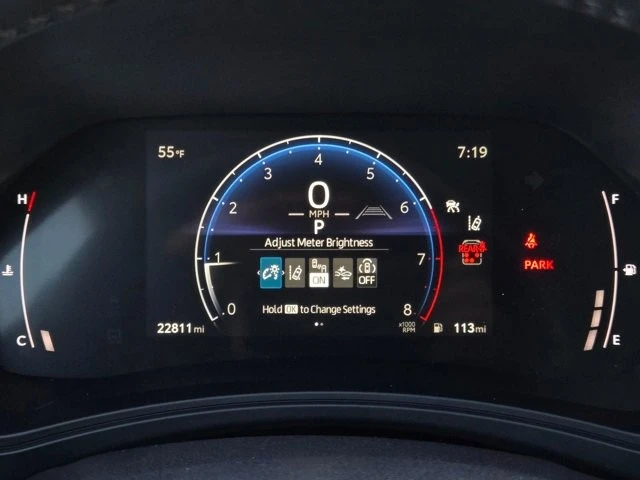 2025 Toyota Highlander - Image 23 of 28