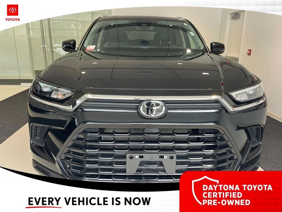 2025 Toyota Highlander - Image 3 of 12