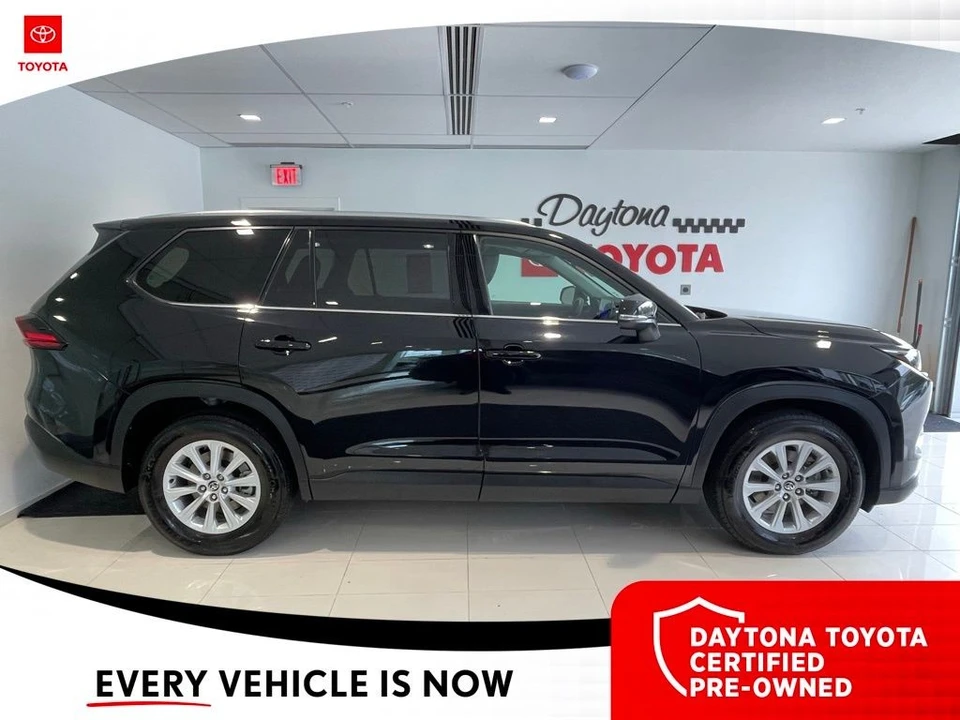 2025 Toyota Highlander - Image 6 of 12