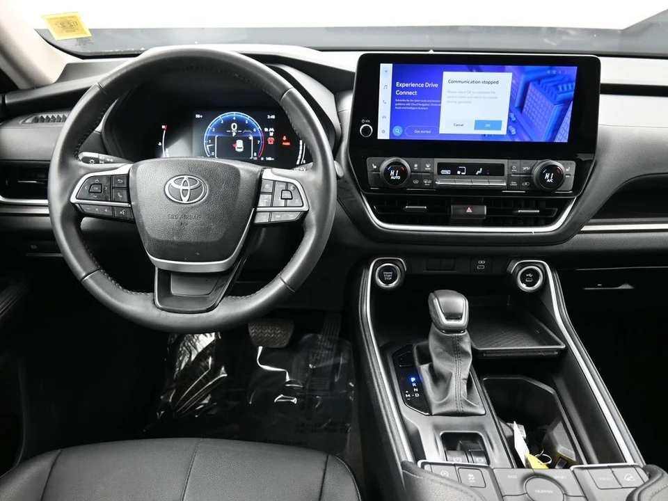 2025 Toyota Highlander - Image 19 of 21
