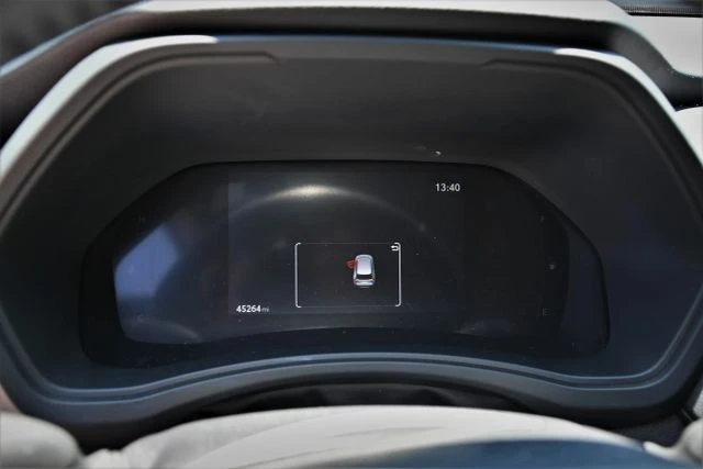 2025 Toyota Highlander - Image 9 of 20