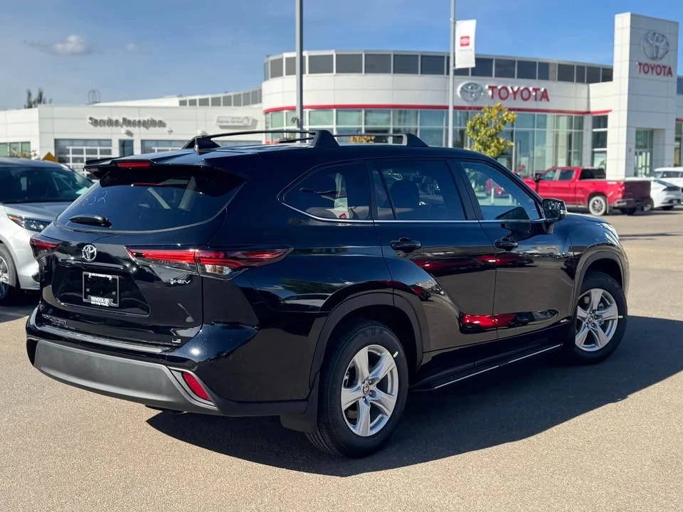 2025 Toyota Highlander - Image 4 of 5