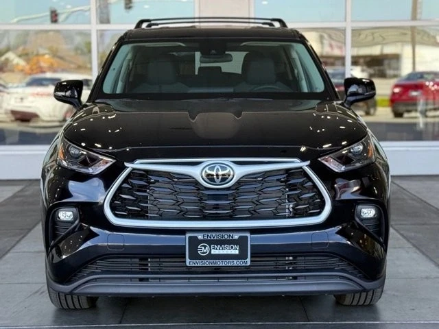 2025 Toyota Highlander - Image 4 of 12
