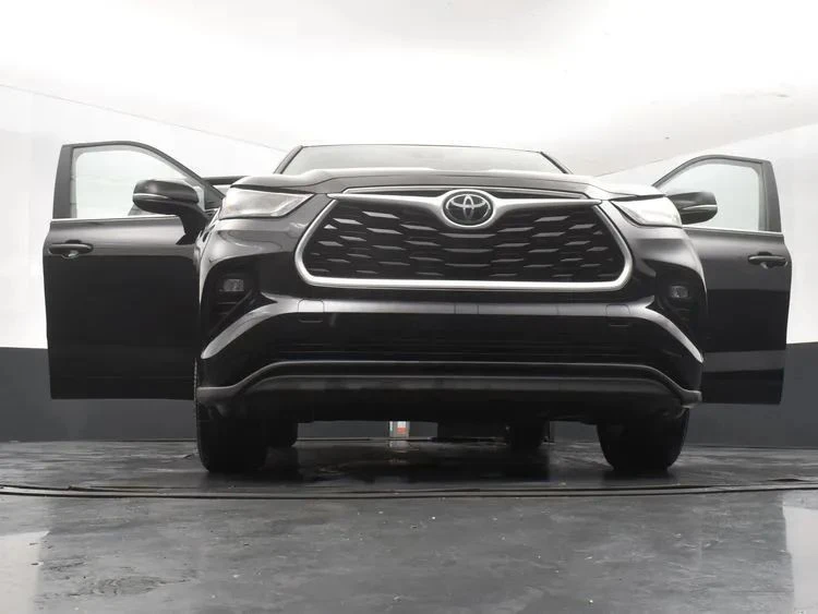 2025 Toyota Highlander - Image 11 of 12