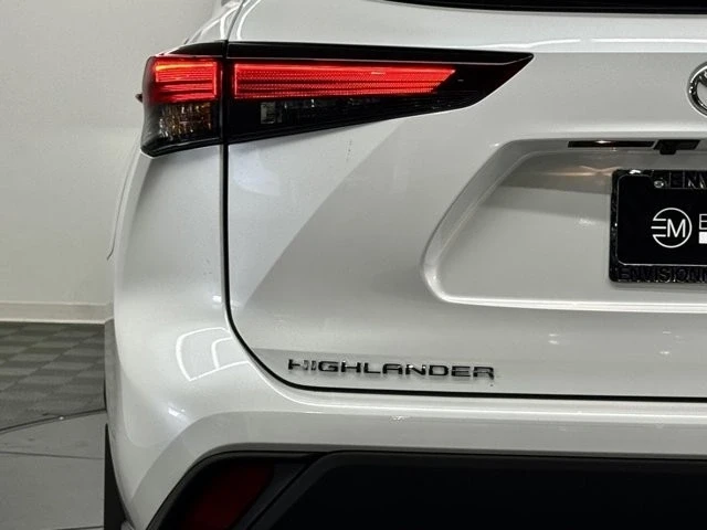 2025 Toyota Highlander - Image 11 of 12