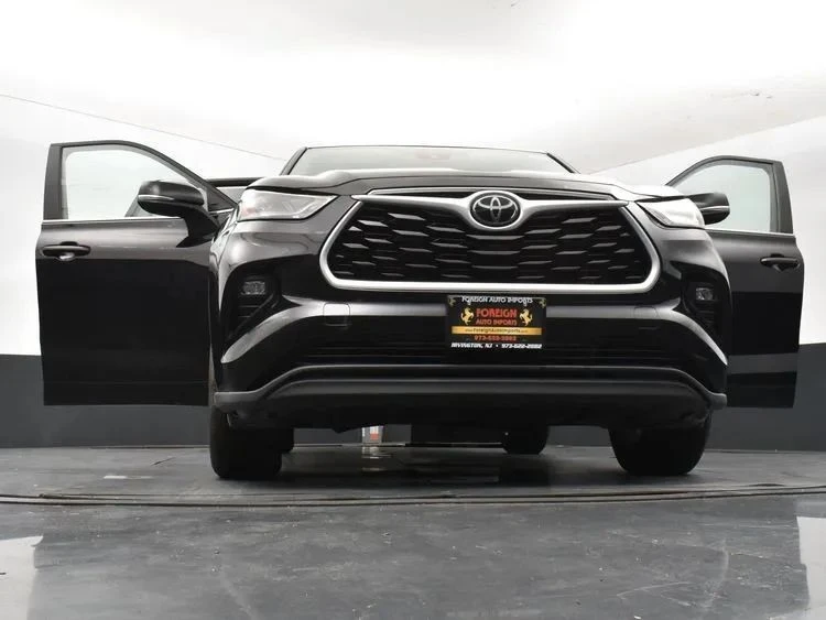 2025 Toyota Highlander - Image 11 of 12