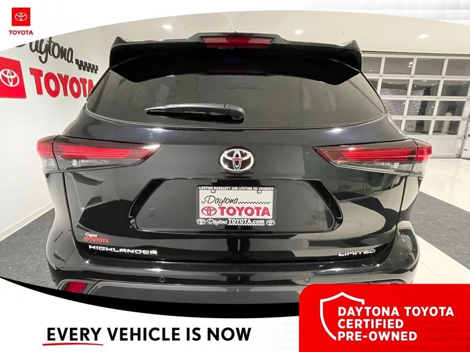 2025 Toyota Highlander - Image 11 of 12