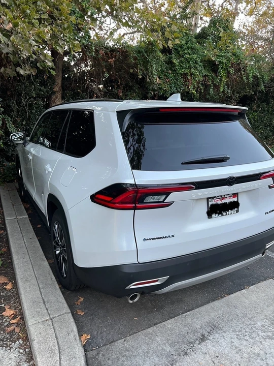 2025 Toyota Highlander - Image 11 of 17