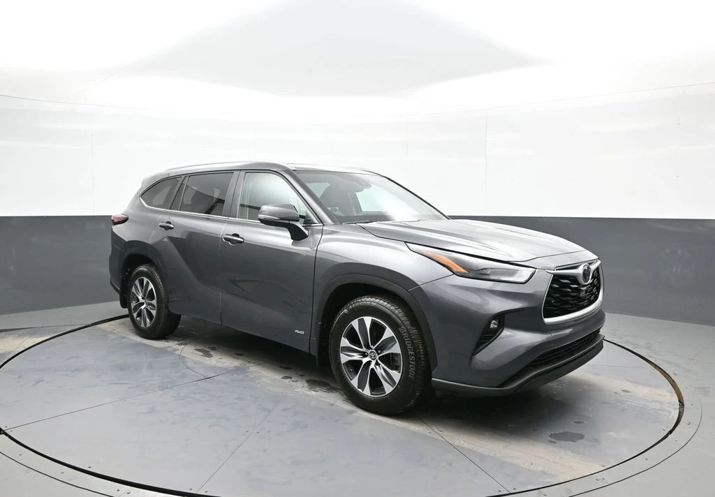 2025 Toyota Highlander - Image 4 of 12