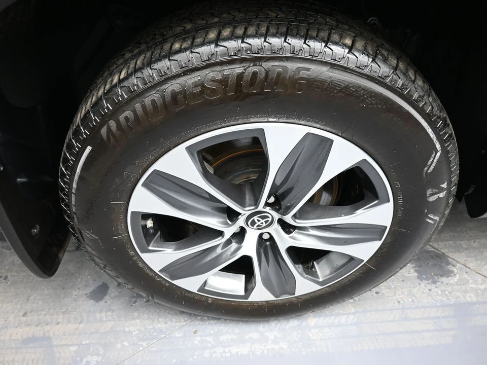 2025 Toyota Highlander - Image 12 of 12