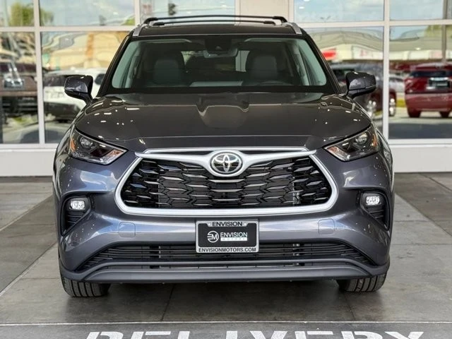 2025 Toyota Highlander - Image 4 of 12