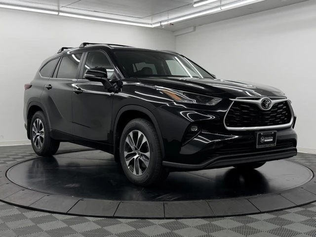 2025 Toyota Highlander - Image 4 of 12