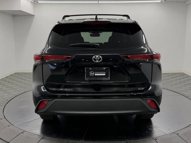 2025 Toyota Highlander - Image 6 of 12