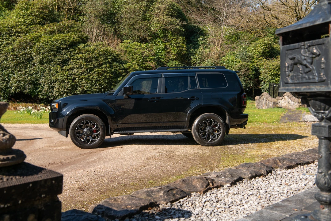 2025 Toyota J250 Land Cruiser Prado - Image 4 of 31