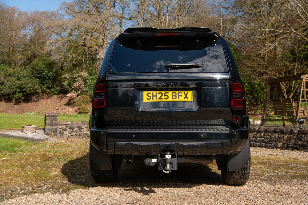2025 Toyota J250 Land Cruiser Prado - Image 6 of 31