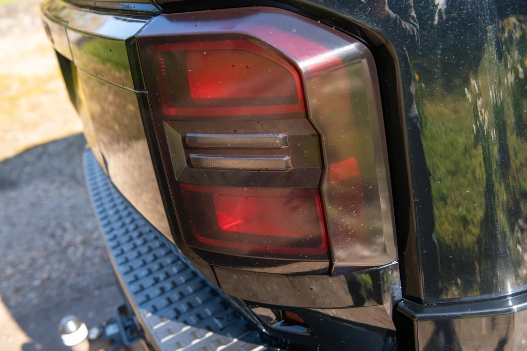 2025 Toyota J250 Land Cruiser Prado - Image 24 of 31