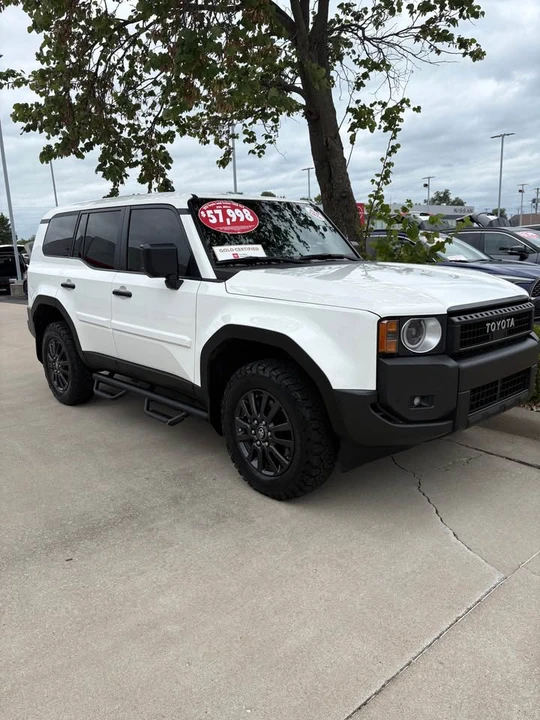 2025 Toyota J300 Land Cruiser - Image 2 of 8