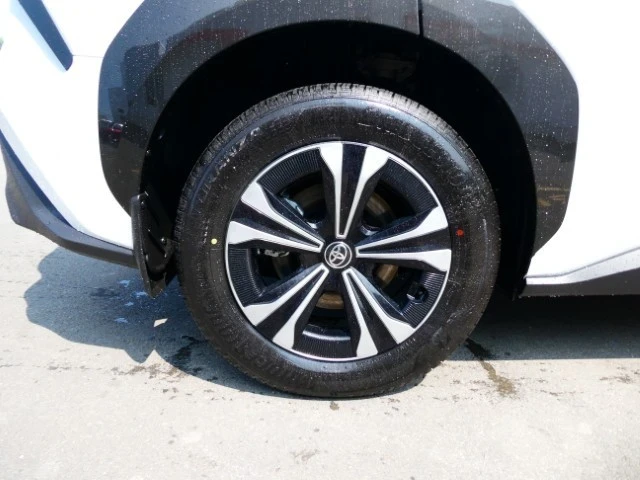 2025 Toyota - Image 9 of 17
