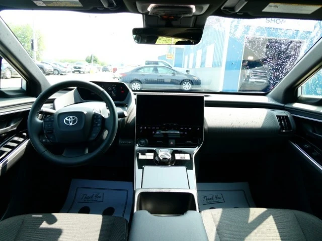 2025 Toyota - Image 15 of 17