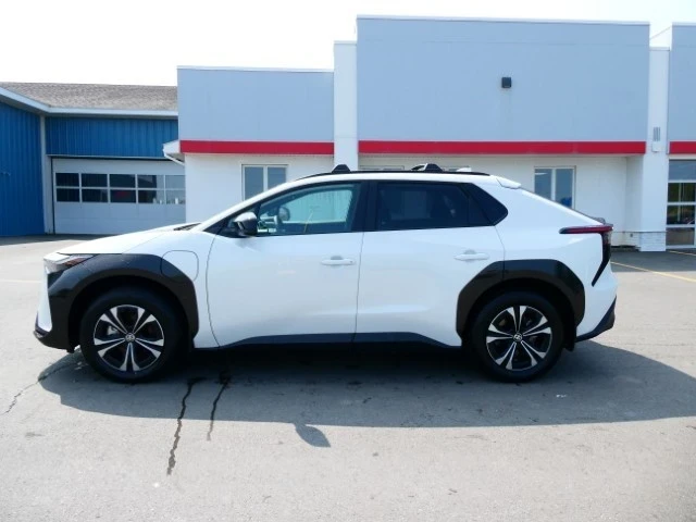 2025 Toyota - Image 4 of 17