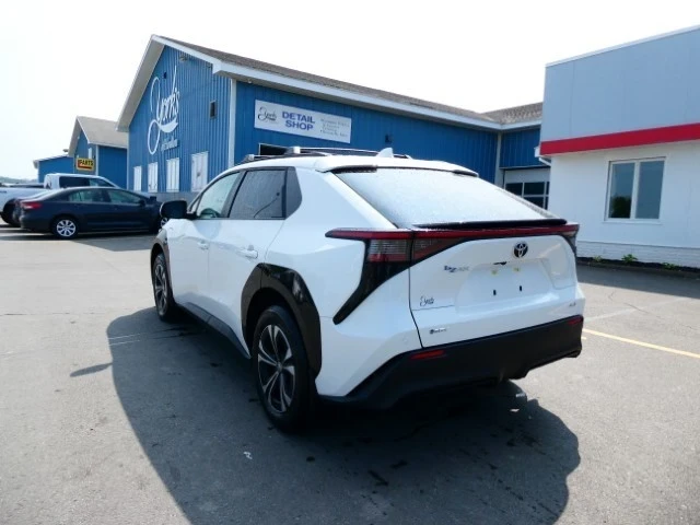 2025 Toyota - Image 5 of 17