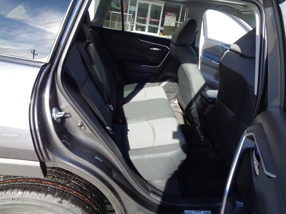 2025 Toyota RAV4 5th Gen - Image 19 of 21