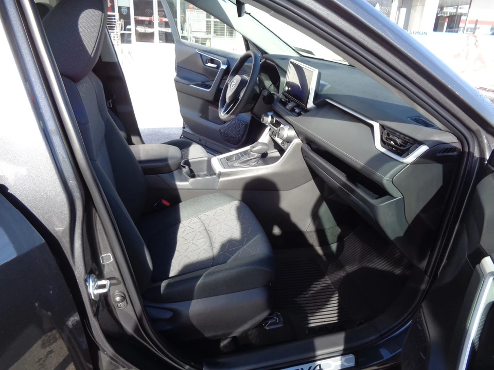 2025 Toyota RAV4 5th Gen - Image 20 of 21