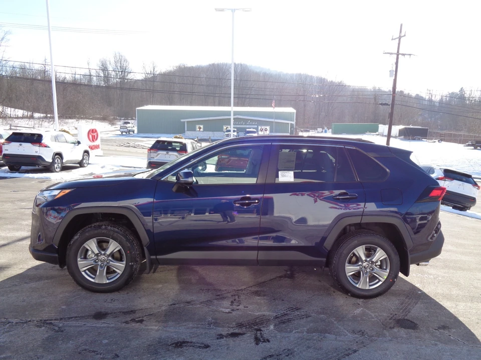 2025 Toyota RAV4 5th Gen - Image 7 of 21