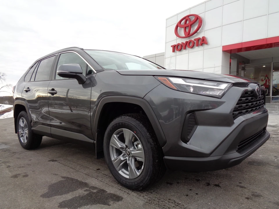 2025 Toyota RAV4 5th Gen - Image 2 of 21