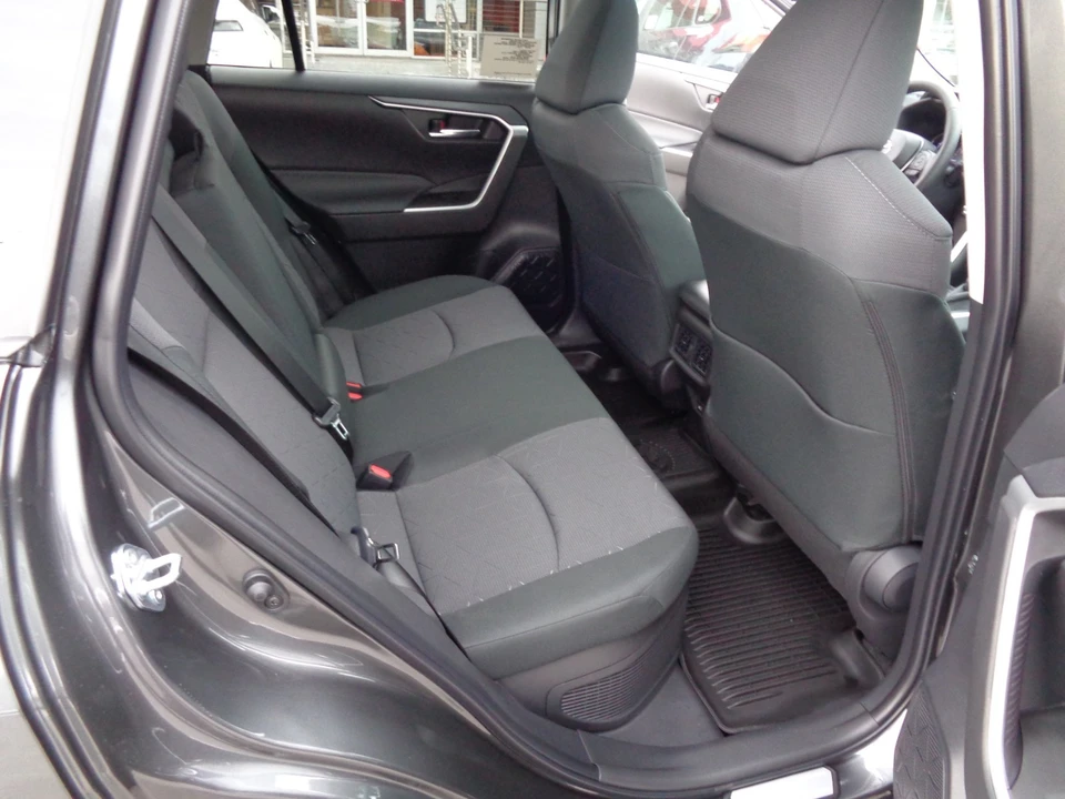 2025 Toyota RAV4 5th Gen - Image 19 of 21
