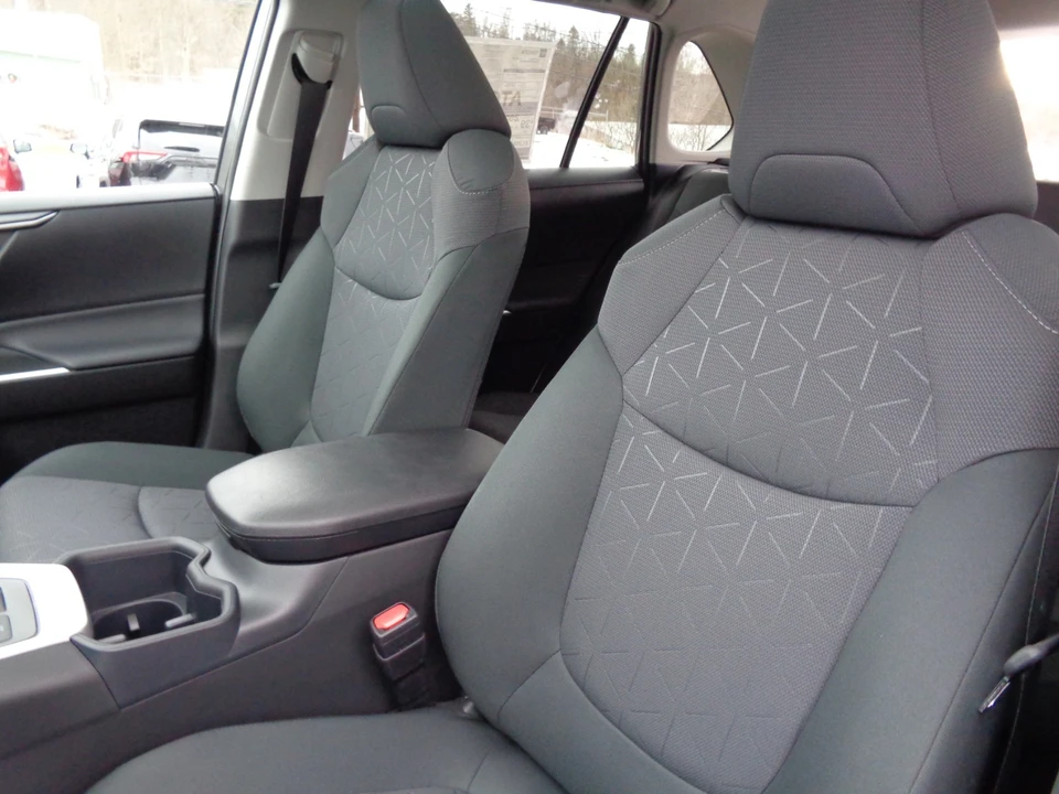 2025 Toyota RAV4 5th Gen - Image 14 of 21