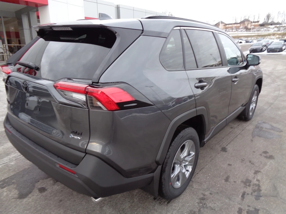 2025 Toyota RAV4 5th Gen - Image 4 of 21