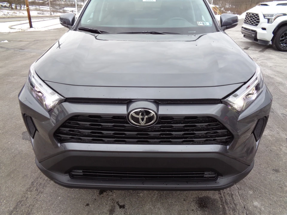 2025 Toyota RAV4 5th Gen - Image 9 of 21
