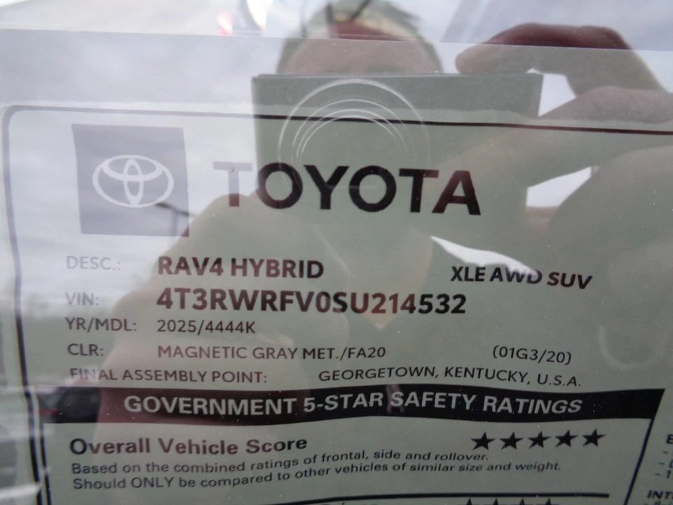 2025 Toyota RAV4 5th Gen - Image 21 of 21