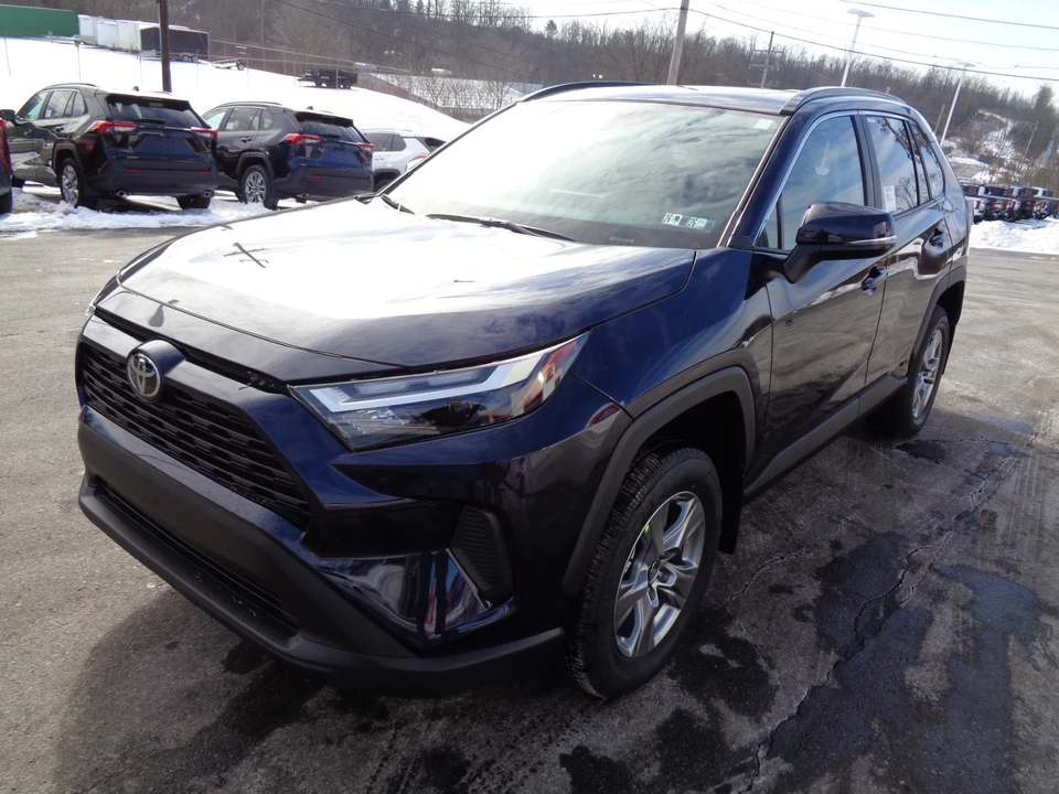 2025 Toyota RAV4 5th Gen - Image 8 of 21