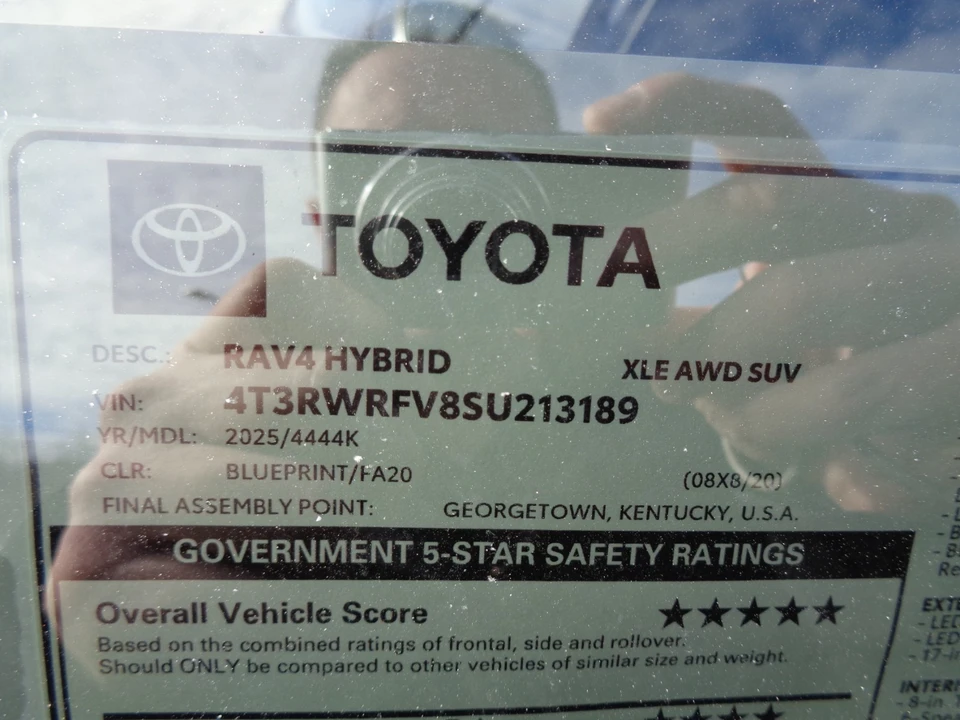2025 Toyota RAV4 5th Gen - Image 20 of 21
