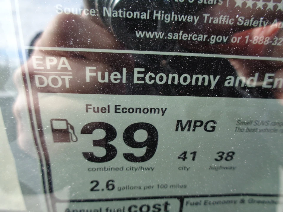 2025 Toyota RAV4 5th Gen - Image 21 of 21