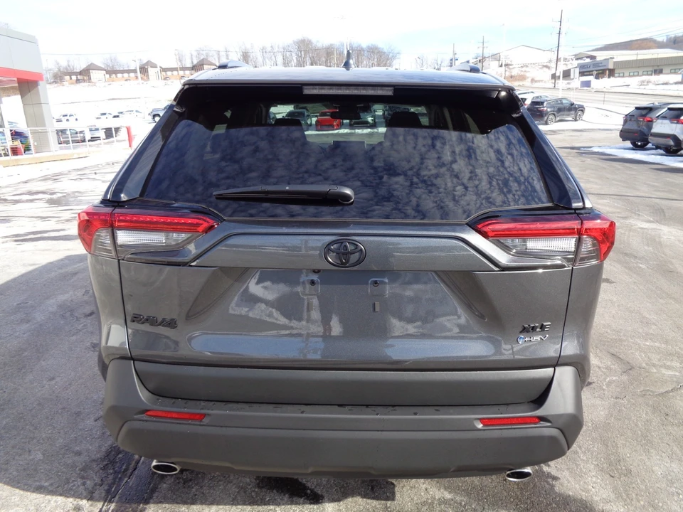 2025 Toyota RAV4 5th Gen - Image 5 of 21