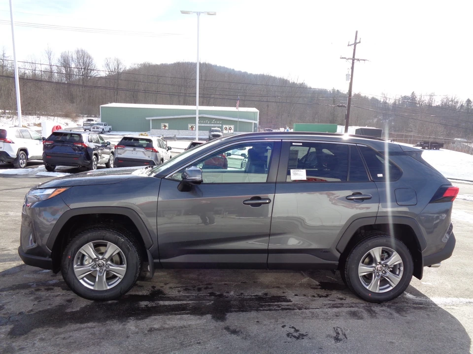 2025 Toyota RAV4 5th Gen - Image 7 of 21
