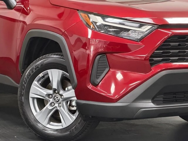 2025 Toyota RAV4 5th Gen - Image 4 of 21