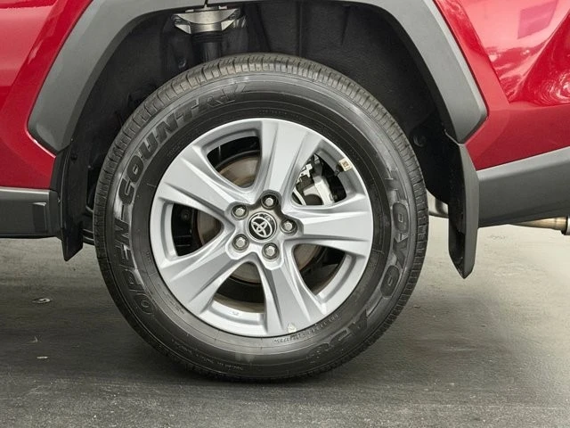 2025 Toyota RAV4 5th Gen - Image 16 of 21