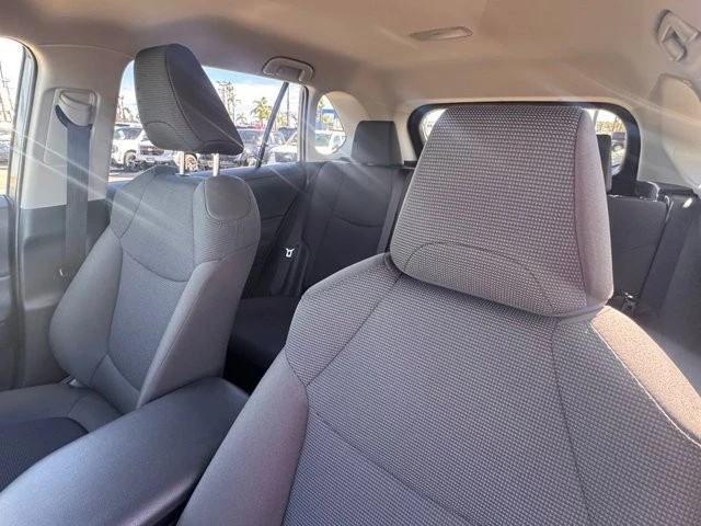 2025 Toyota RAV4 5th Gen - Image 19 of 21