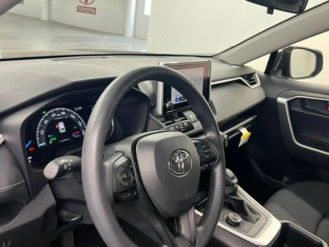 2025 Toyota RAV4 5th Gen - Image 7 of 9
