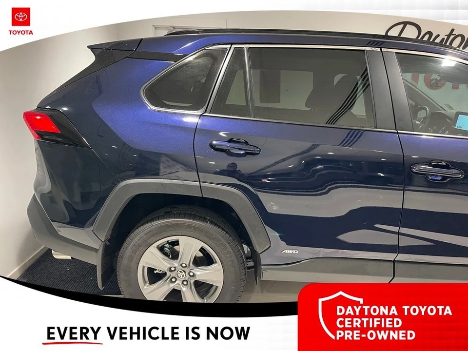 2025 Toyota RAV4 5th Gen - Image 3 of 10