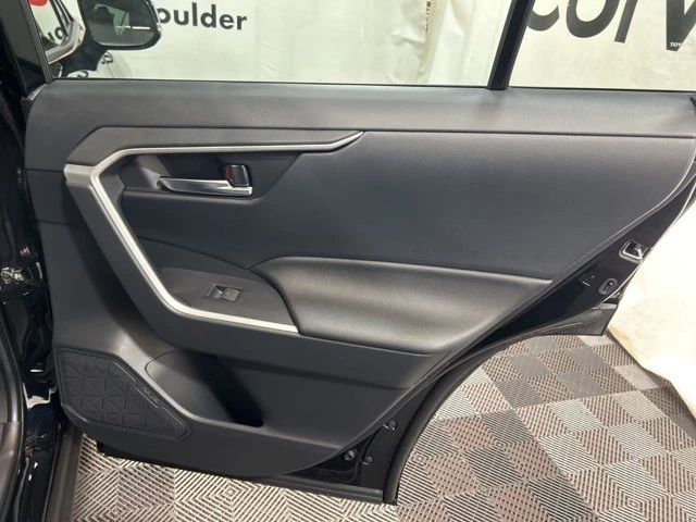 2025 Toyota RAV4 5th Gen - Image 13 of 20