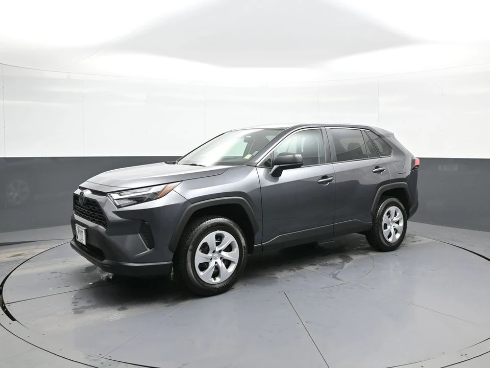 2025 Toyota RAV4 5th Gen - Image 10 of 21